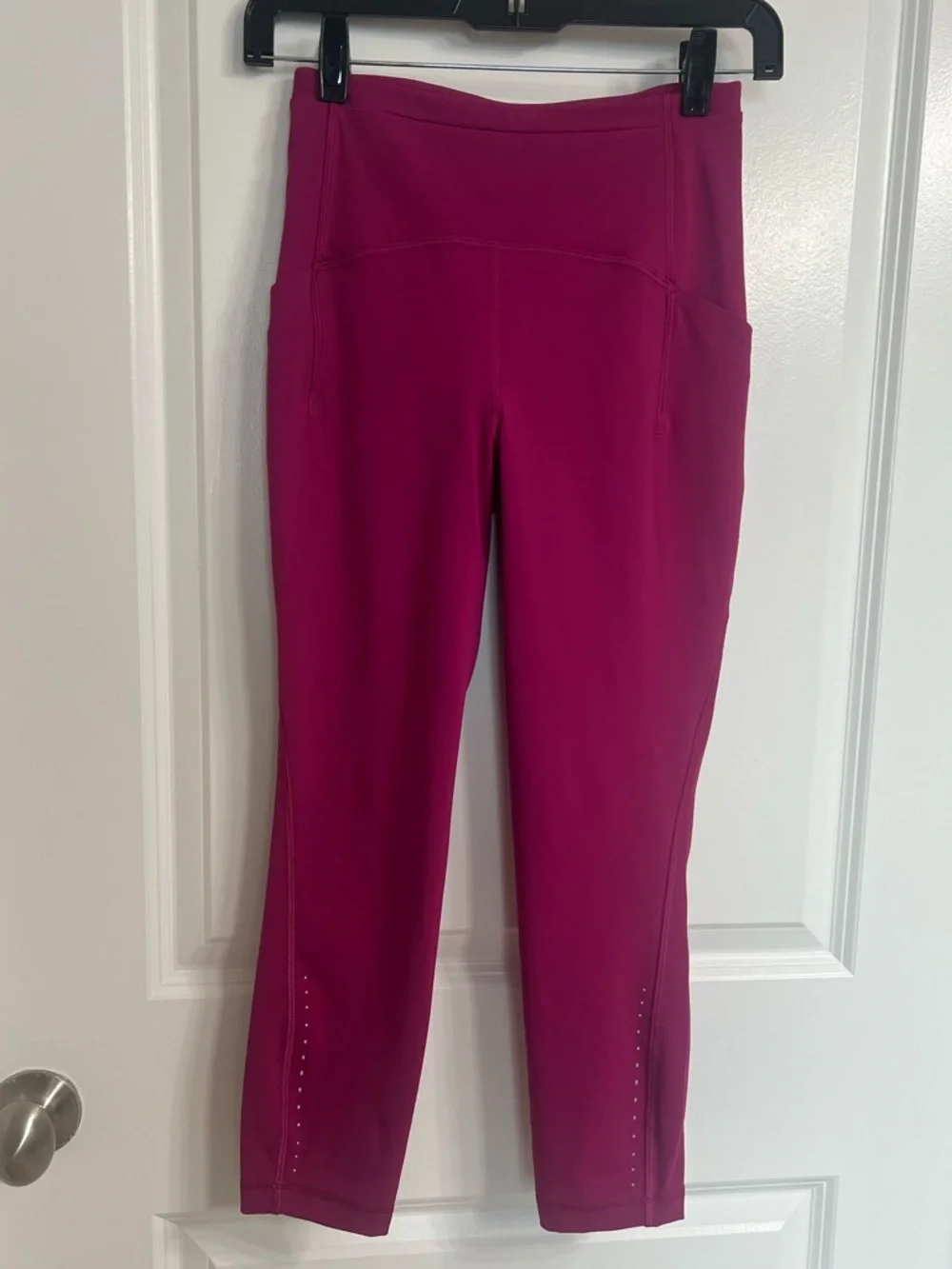 Lululemon 23-inch Swift Speed High-Rise Magenta Size 4
